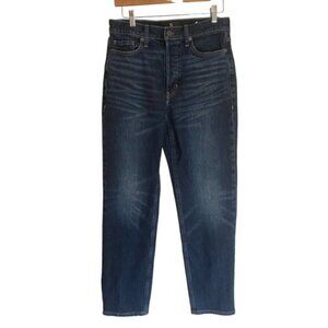 Banana Republic The Straight Jean in Dark Wash 28
